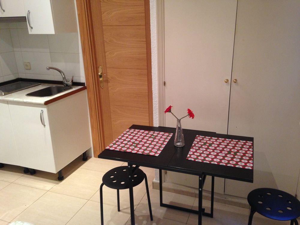 Apartamentos Arapiles Madrid Bagian luar foto