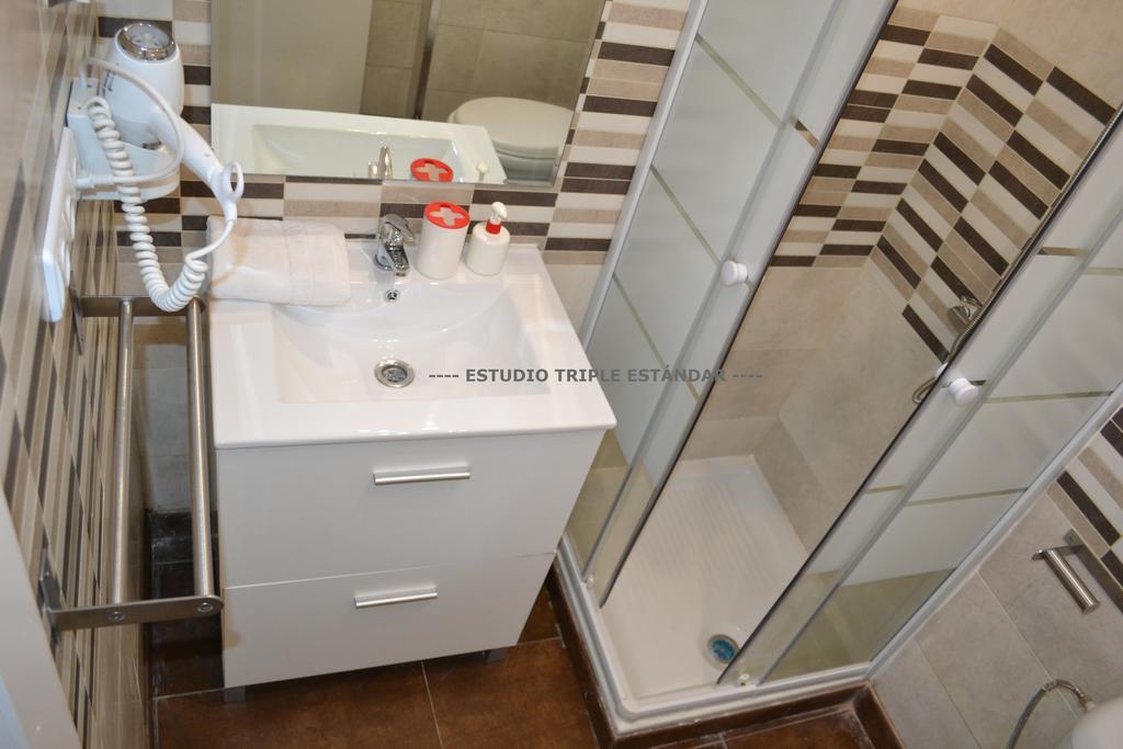 Apartamentos Arapiles Madrid Bagian luar foto