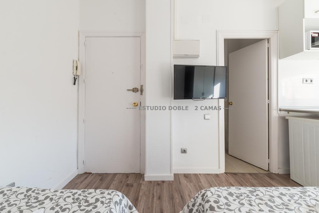 Apartamentos Arapiles Madrid Bagian luar foto