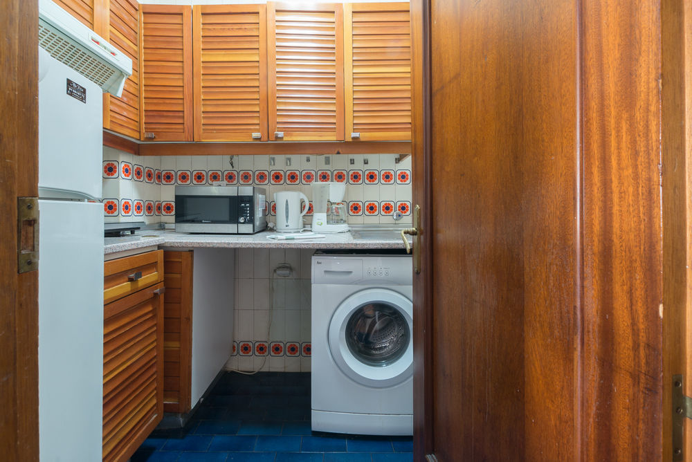 Apartamentos Arapiles Madrid Bagian luar foto